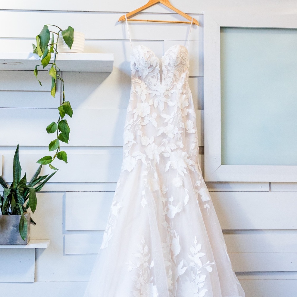 Rebecca Ingram Wedding Dress
